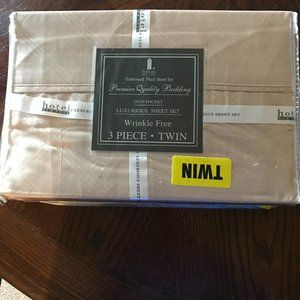 Hotel New York Embossed Plaid Sheet Set Twin Taupe